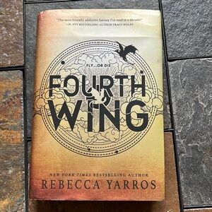 Fourth Wing by Rebecca Yarros in hard cover.